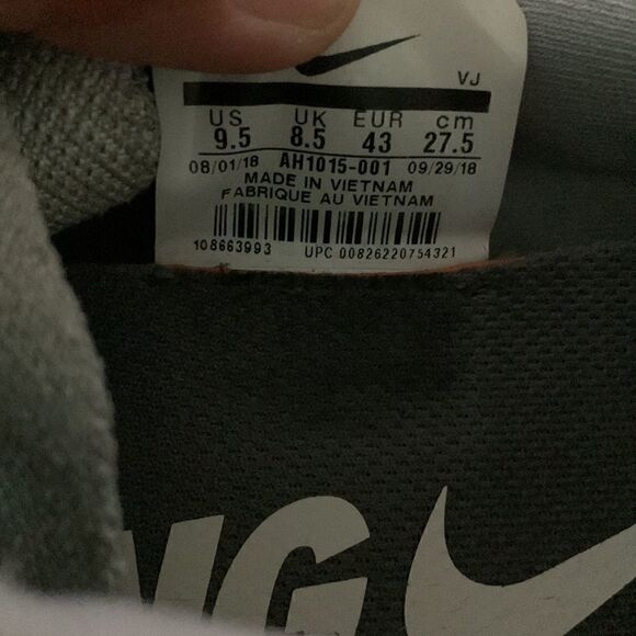 Nike size 9.5   - Picture 7 of 8